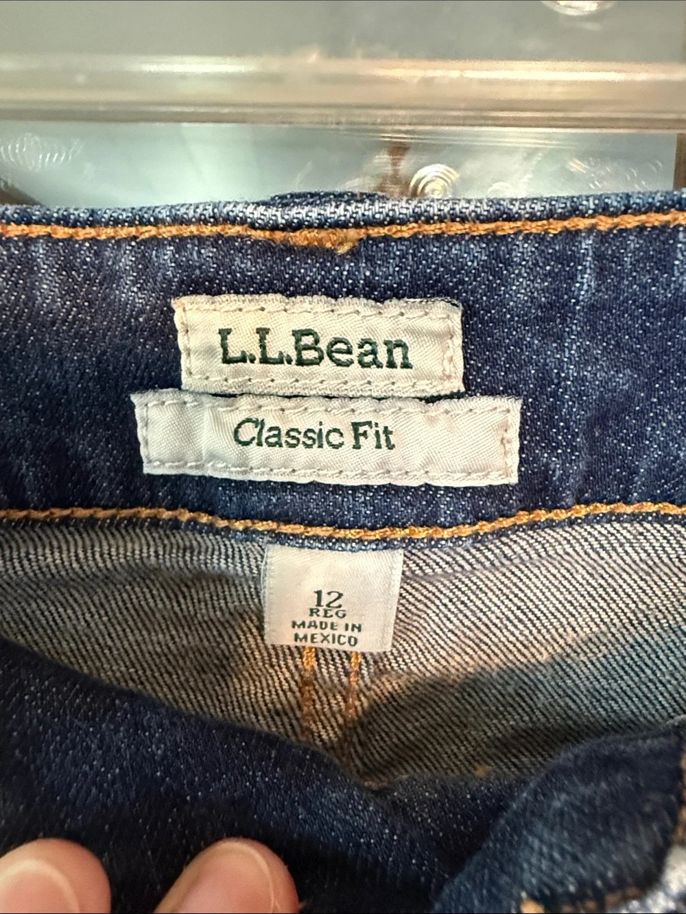 LL Bean Classic Fit Straight Leg Jeans Women 12 Reg Dark Indigo Blue Denim Pants